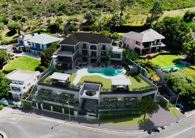 4 Bedroom Property for Sale in Oranjezicht Western Cape